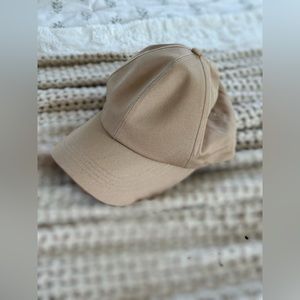 H&M hat